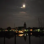 Hausboot Paula Mit Reisekajak In Botel *