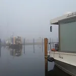 Botel Hausboot Paula Mit Reisekajak In *