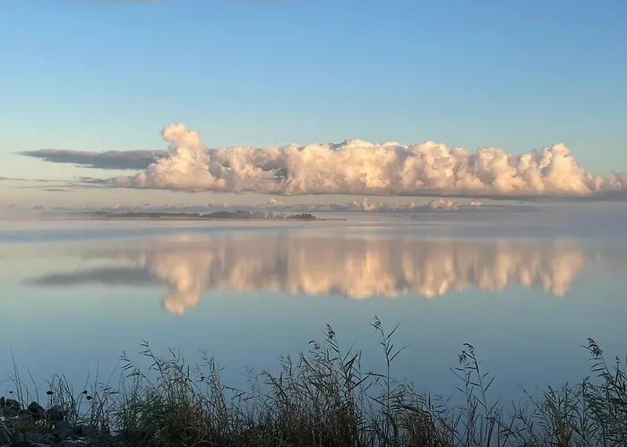 Úszó hotel Hausboot Paula Im Stadthafen In Ribnitz-Damgarten